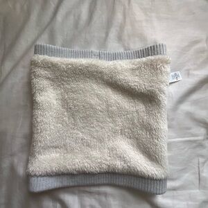 Lululemon Athletica Sherpa Knit Neck Warmer